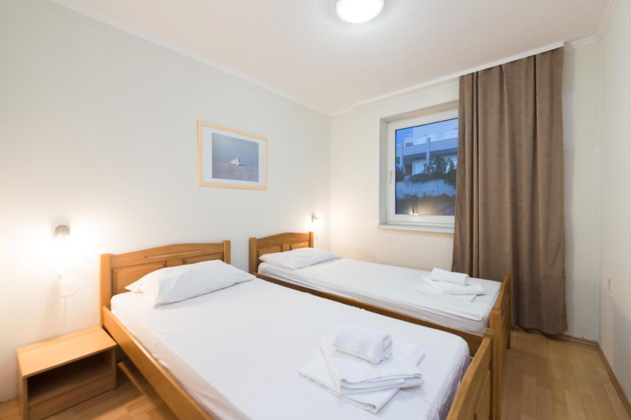 Hotel Rooms Roccia Novigrad  Exterior foto